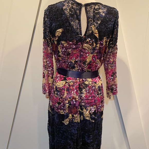 Gorgeous multi colored lace dress size 12 - Picture 6 of 6